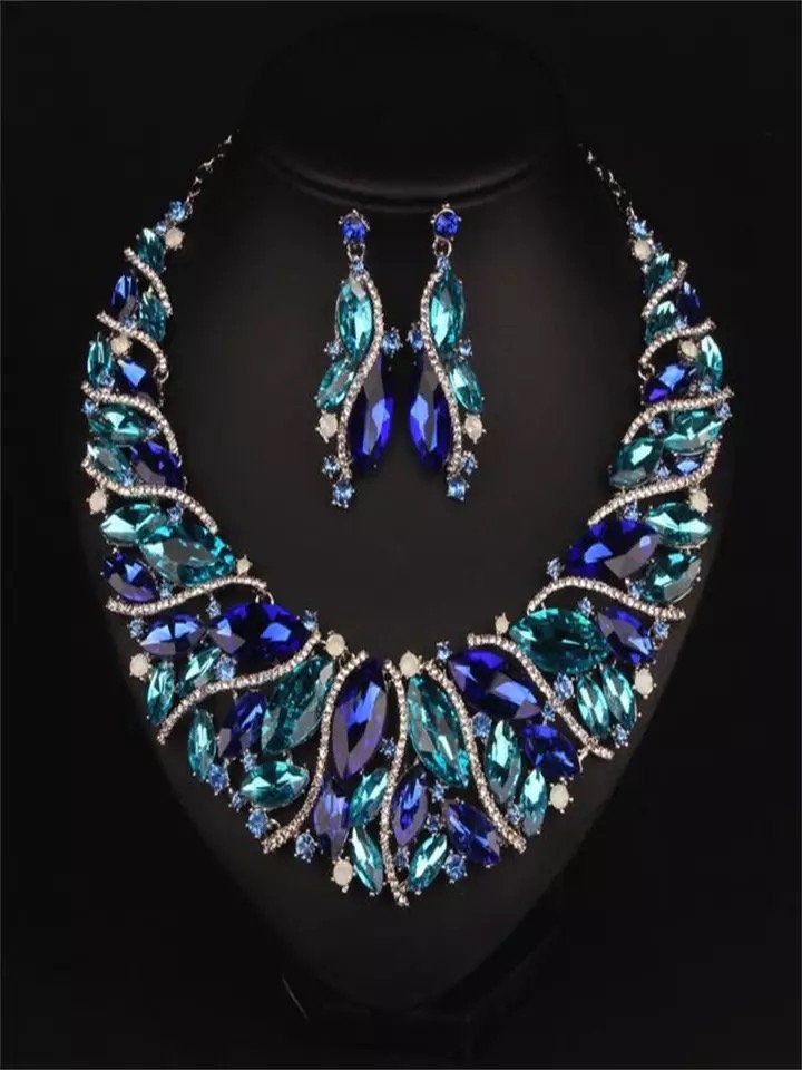 Luxury Retro Vintage Statement Necklace Earring Set