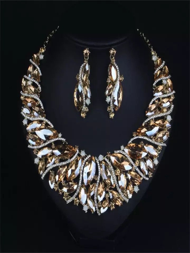 Luxury Retro Vintage Statement Necklace Earring Set