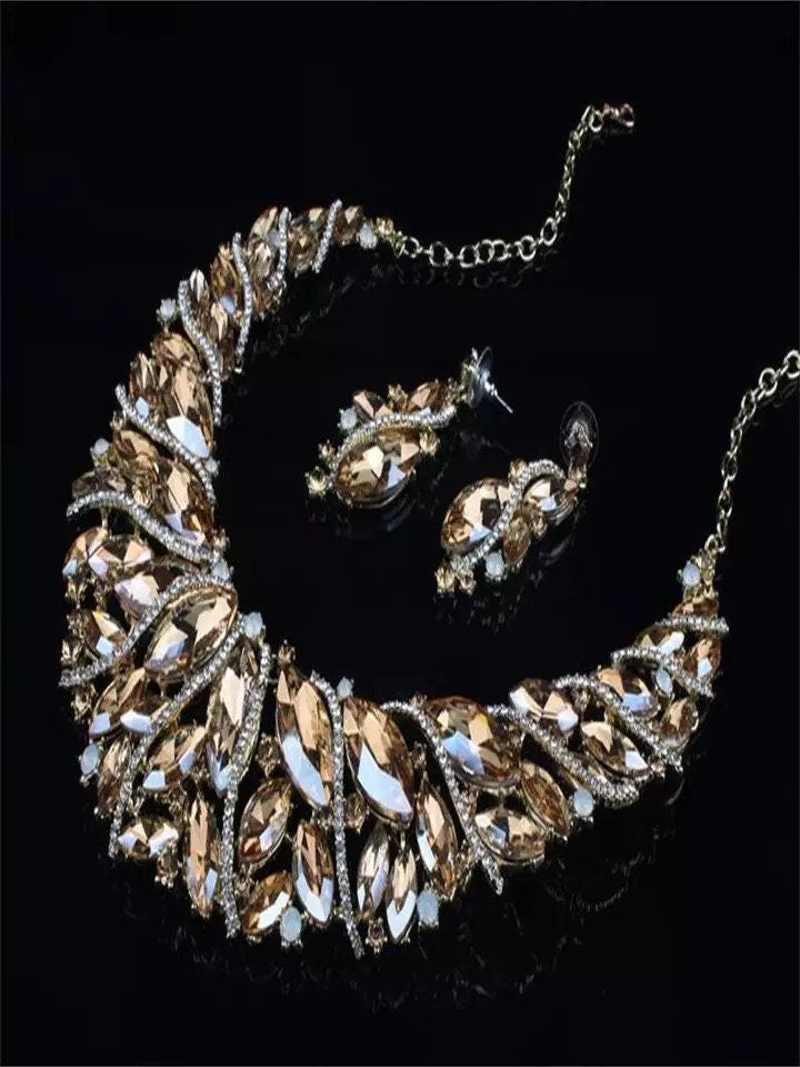 Luxury Retro Vintage Statement Necklace Earring Set