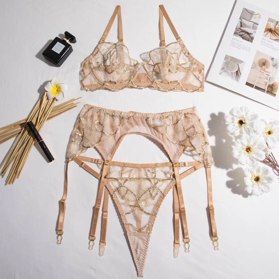 Design Lace 3 Piece Lingerie Set