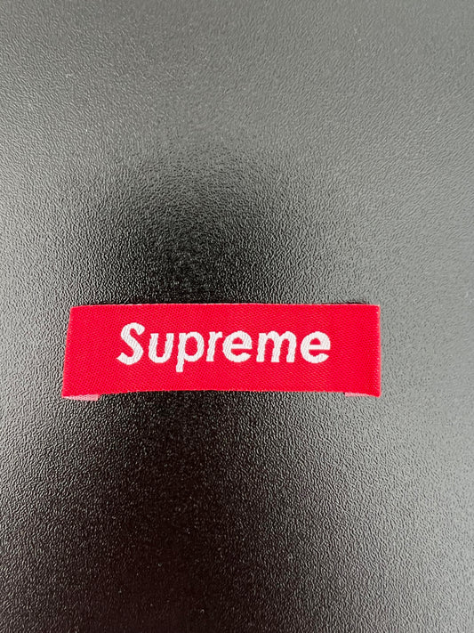 SUPREME Clothes Label